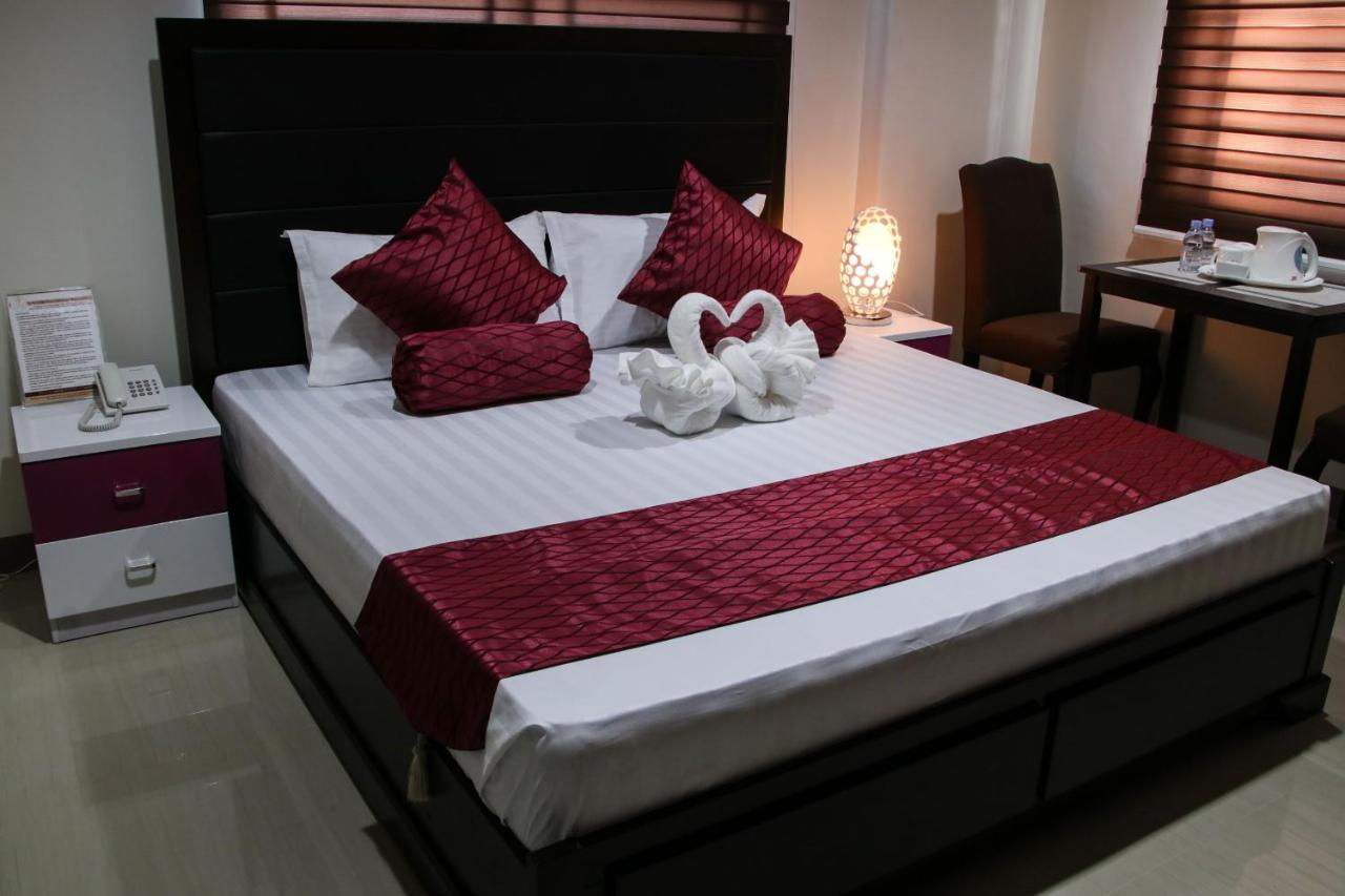 Dulli Transient House Appartement Lipa City Buitenkant foto