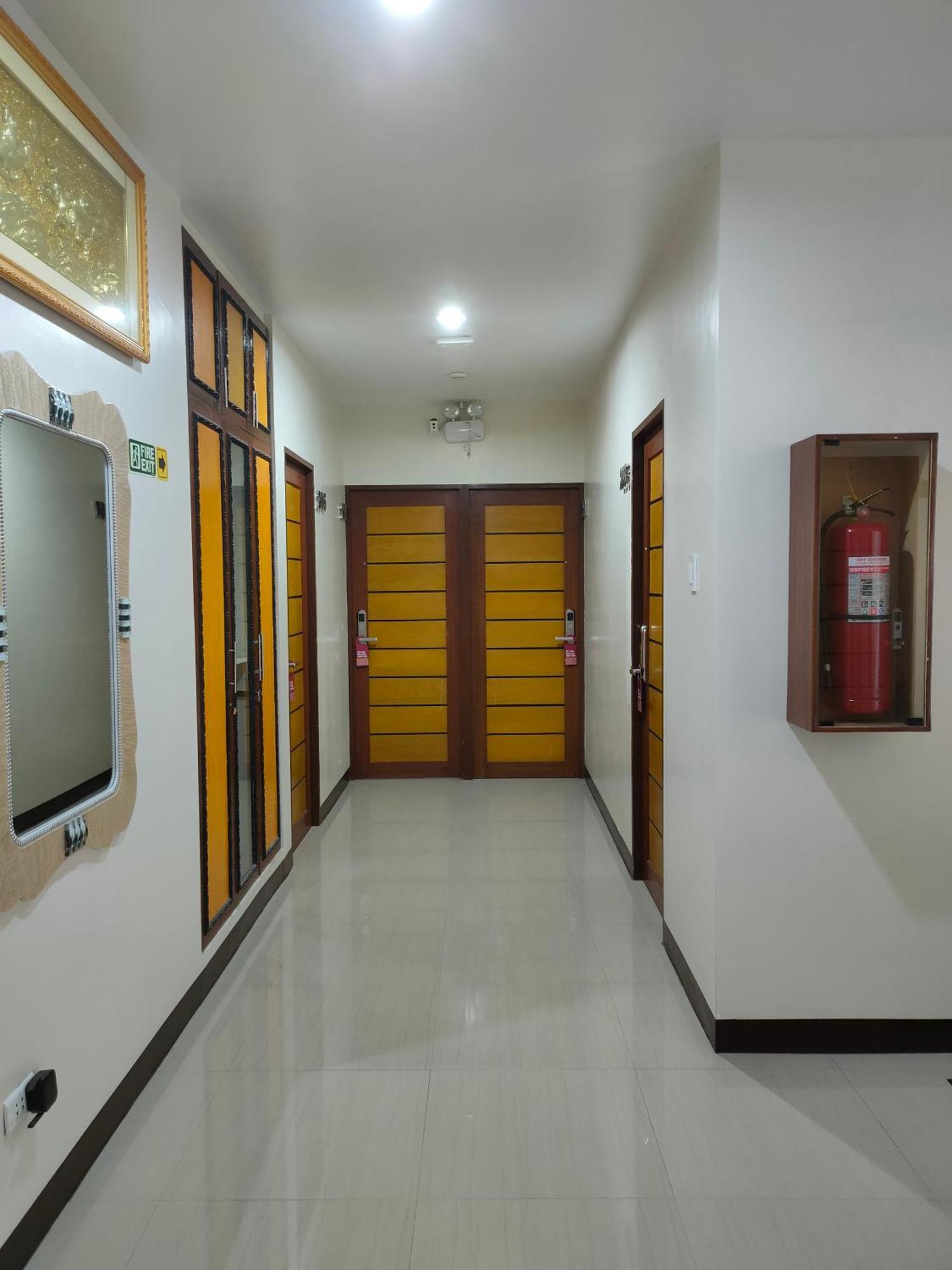 Dulli Transient House Appartement Lipa City Buitenkant foto