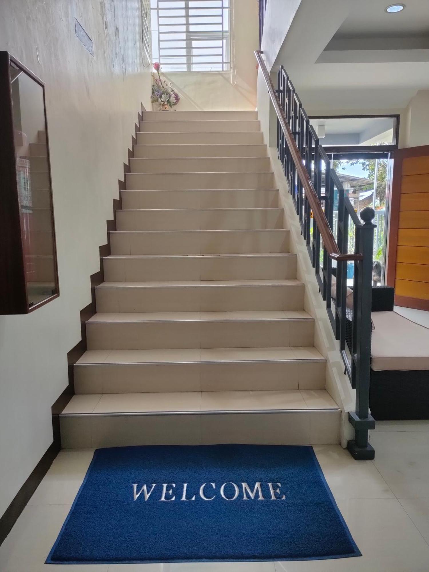 Dulli Transient House Appartement Lipa City Buitenkant foto
